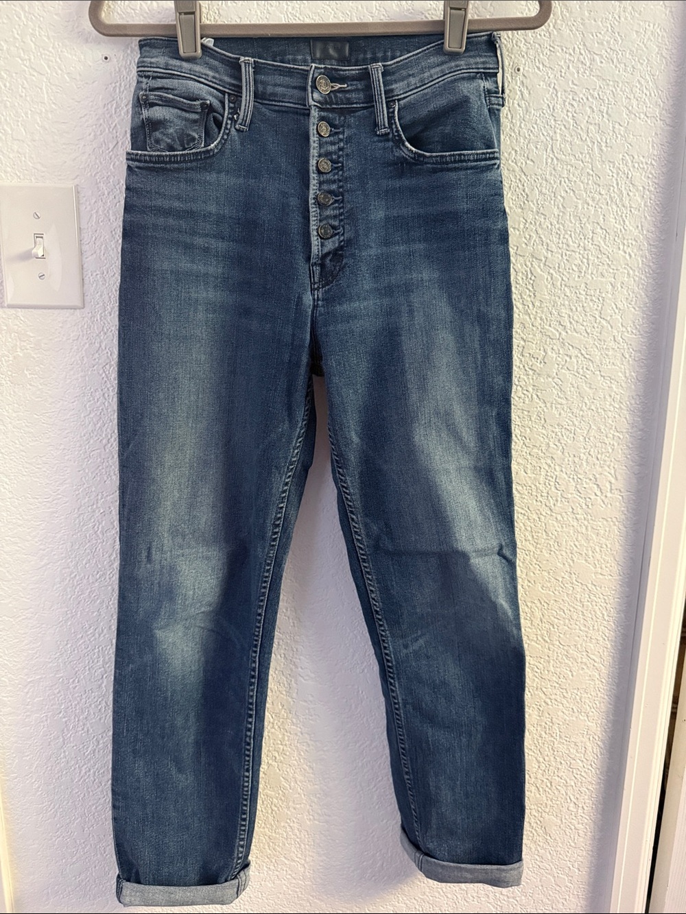 MOTHER High-Rise Jeans in The Pixie Tomcat Ankle